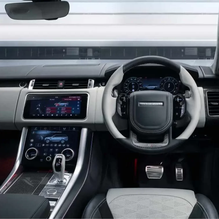 Range Rover Sport SVR 5L V8 Supercharged - Image 2