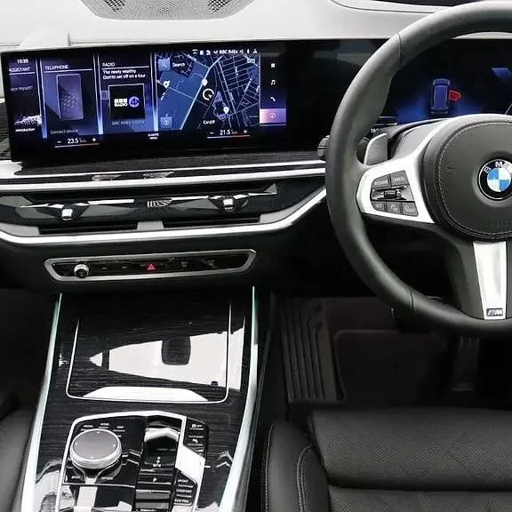 BMW X7 M50i 4.4L V8 - Image 2